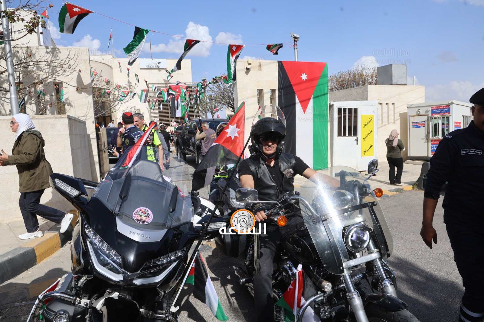 Madar Al-Saa Images 0.9313412082873122