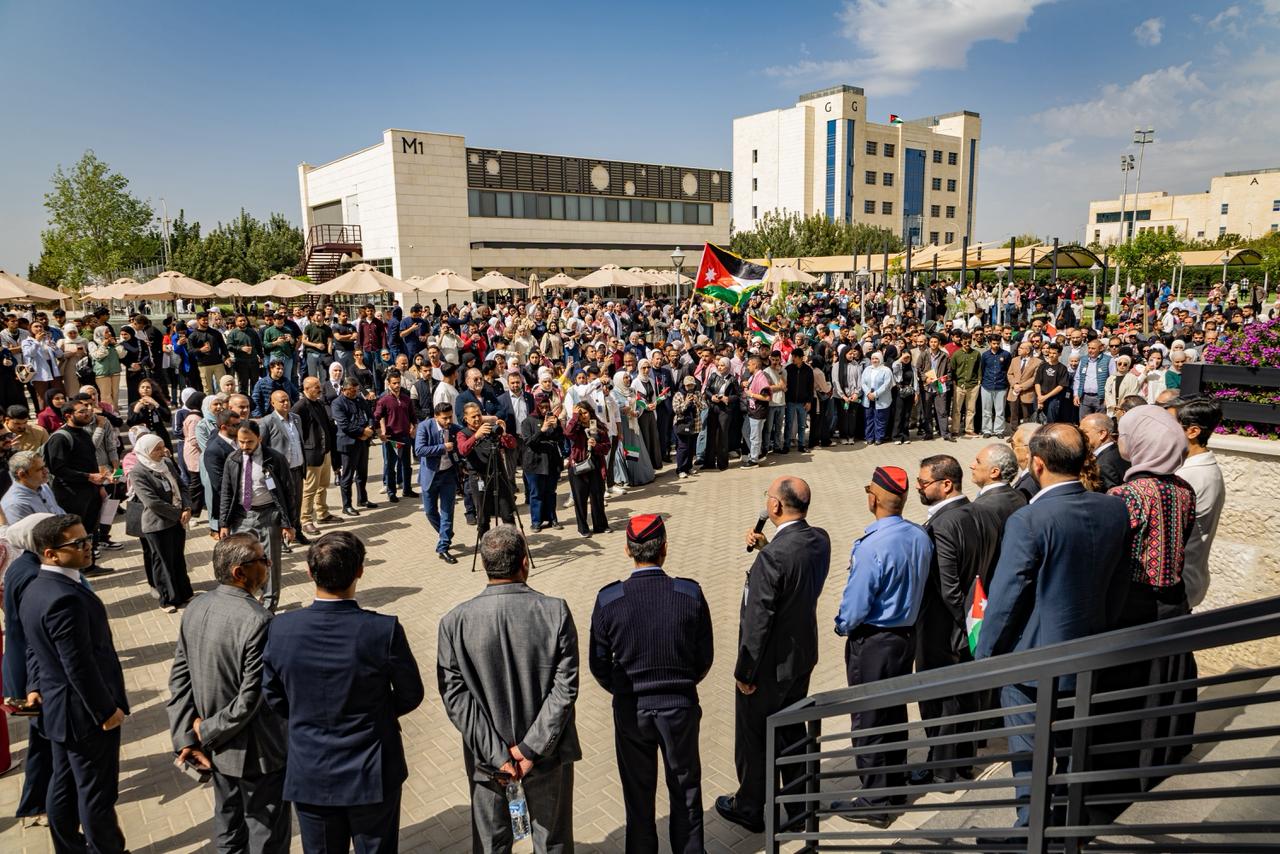 Madar Al-Saa Images 0.27962084842476176