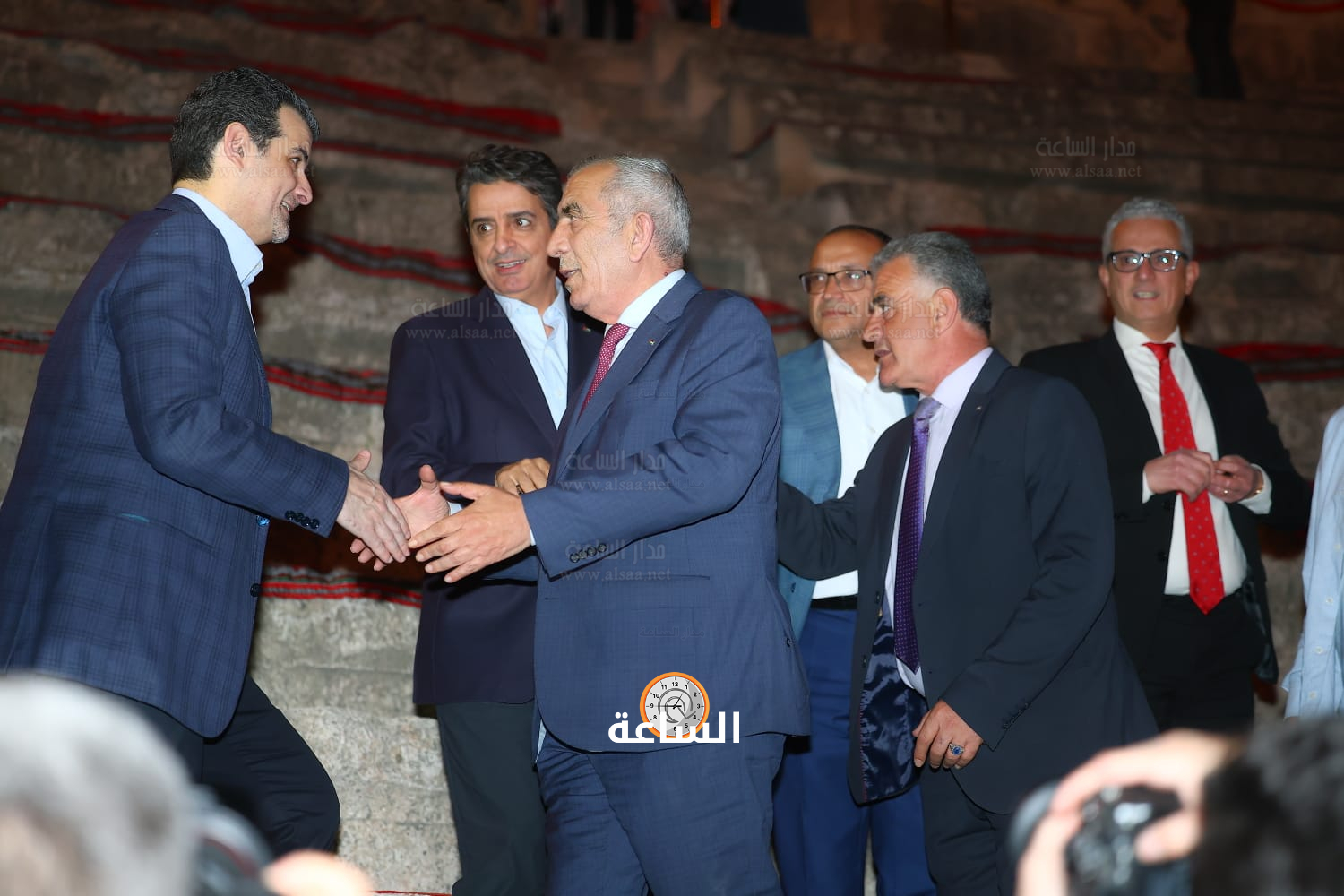 Madar Al-Saa Images 0.45900326634472377