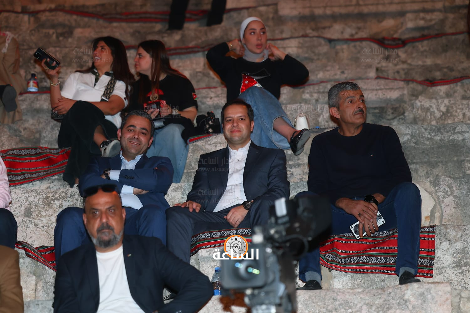 Madar Al-Saa Images 0.43290090510324275