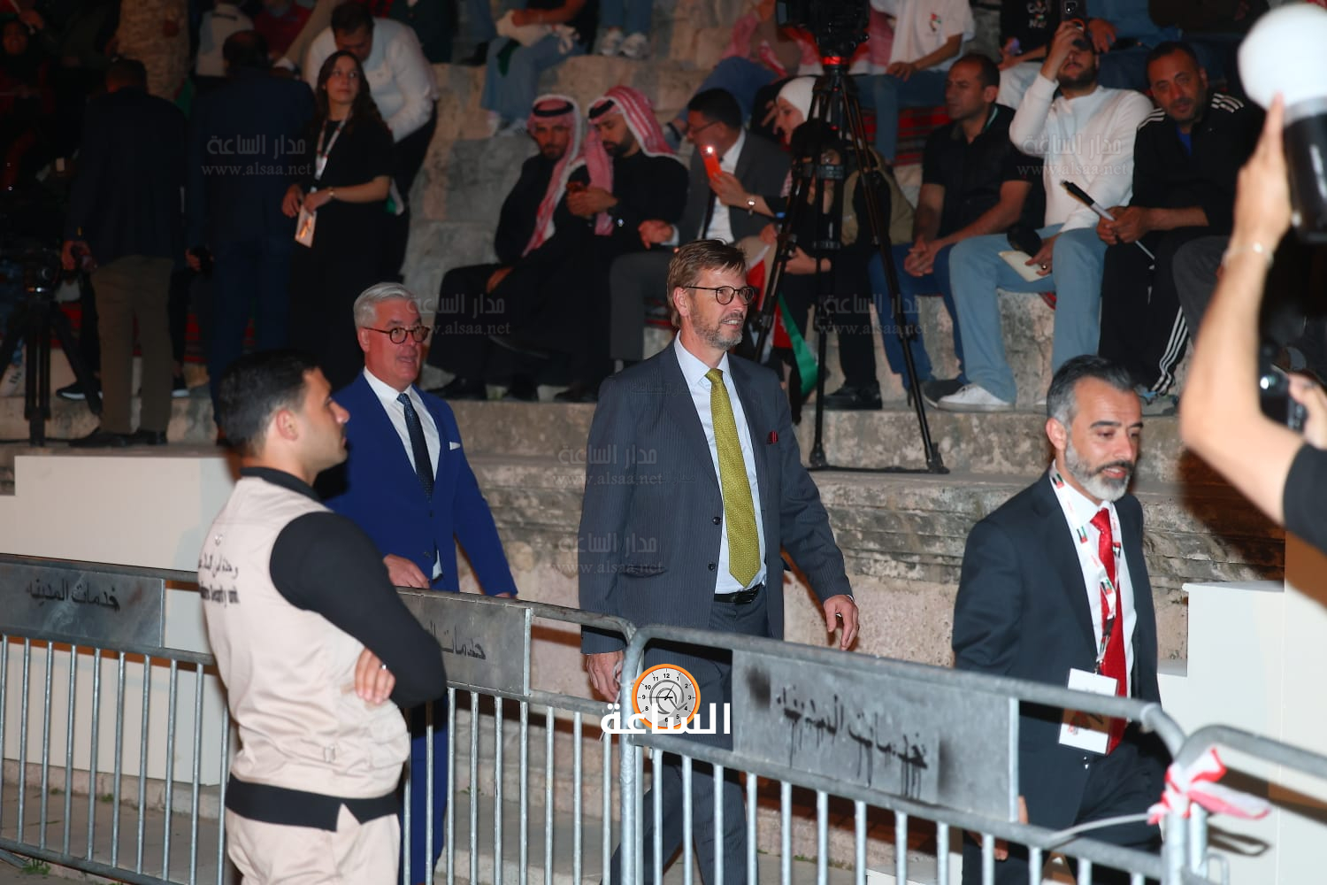 Madar Al-Saa Images 0.826385816440395