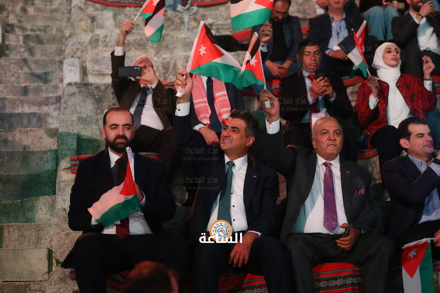 Madar Al-Saa Images 0.5632298562768829