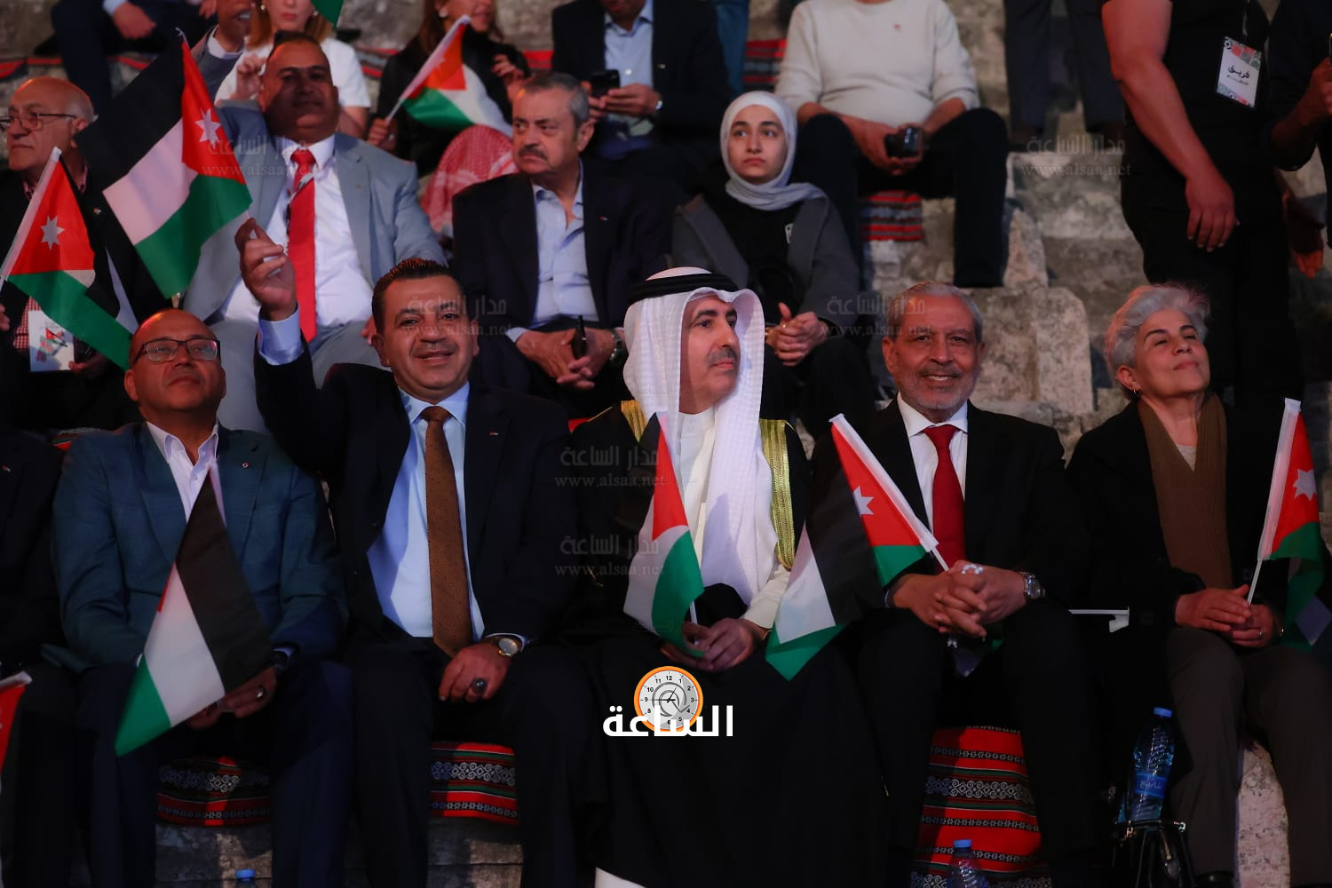 Madar Al-Saa Images 0.8024570630067416