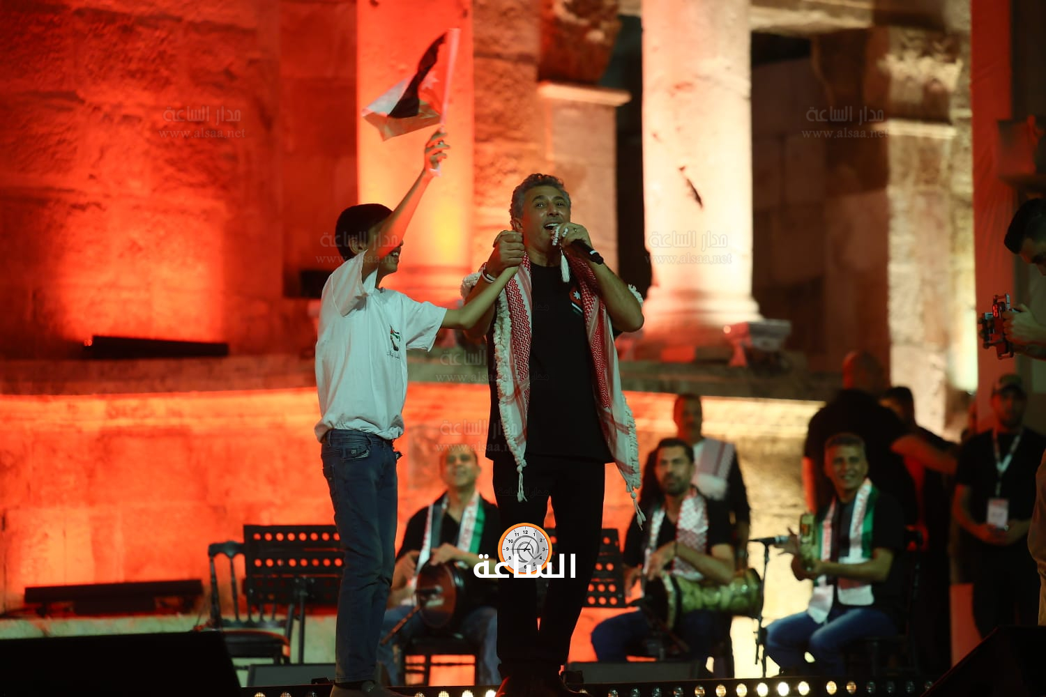 Madar Al-Saa Images 0.37558505616506765