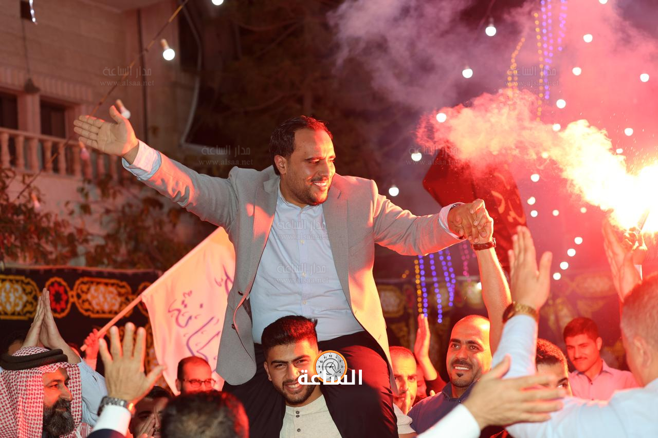 Madar Al-Saa Images 0.344140635659122