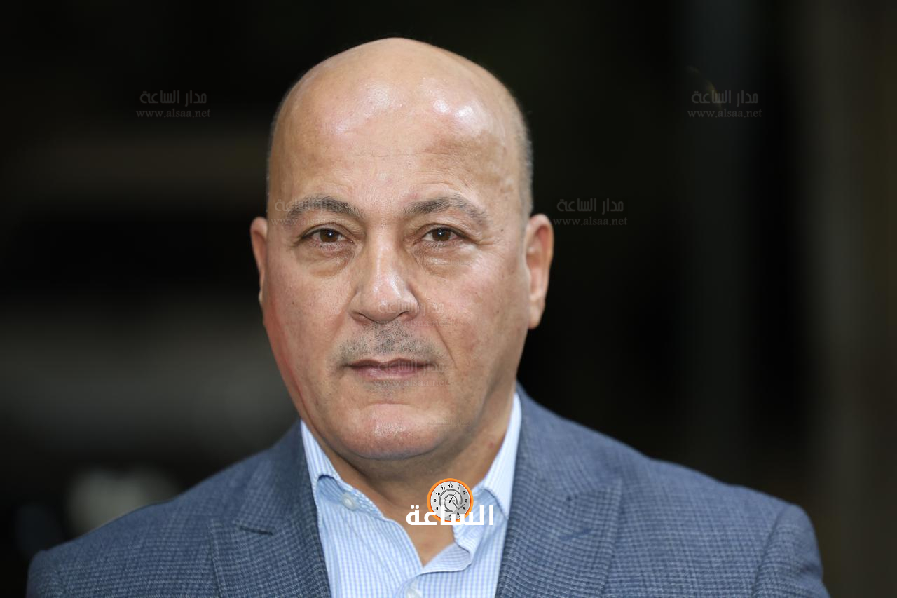 Madar Al-Saa Images 0.8070353302603123