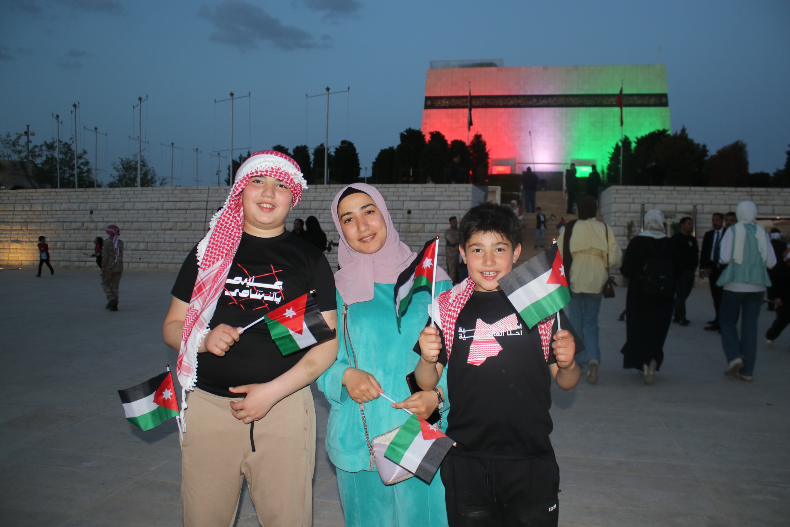 Madar Al-Saa Images 0.14229249888326234