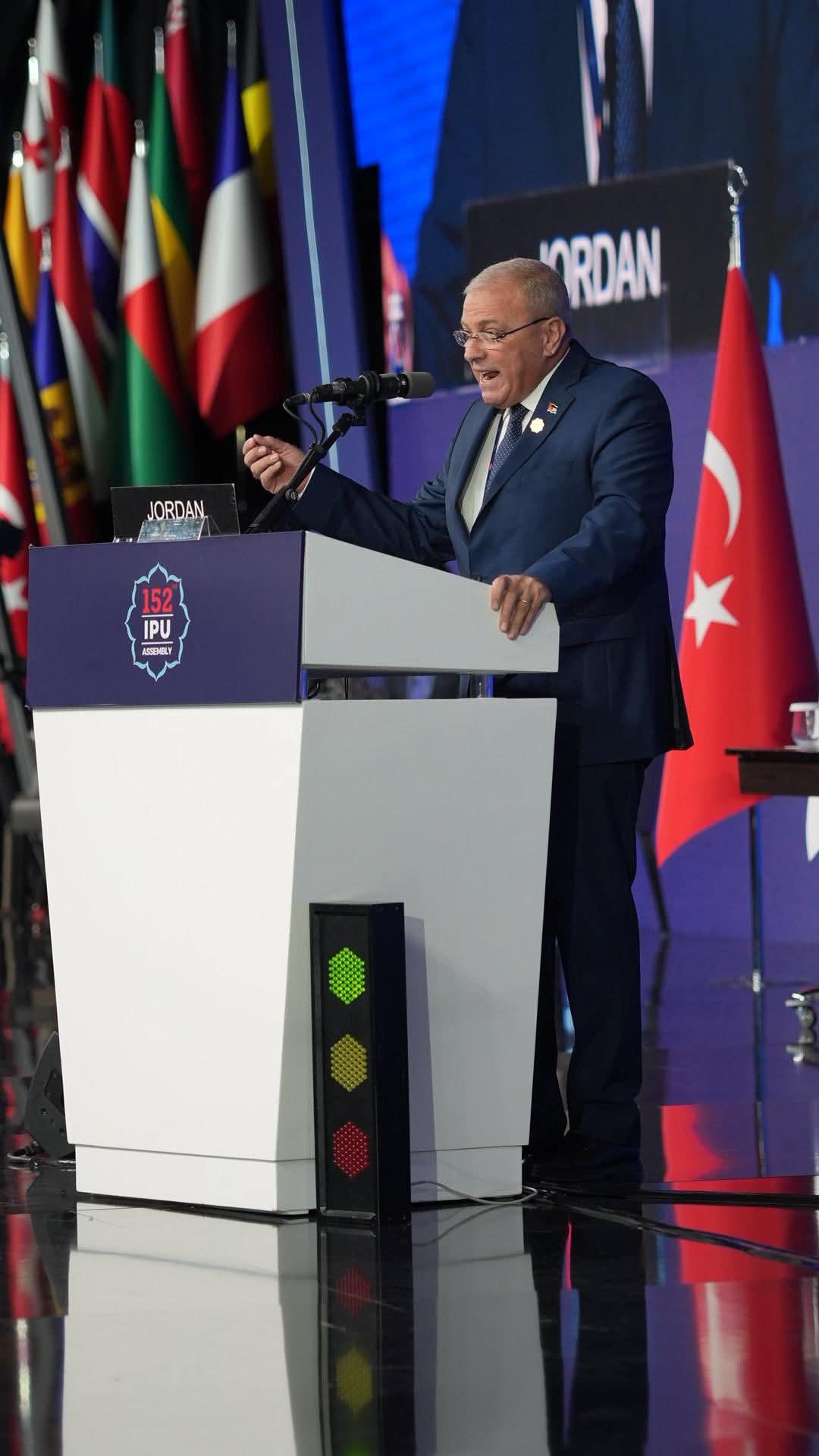 Madar Al-Saa Images 0.6443934932794539