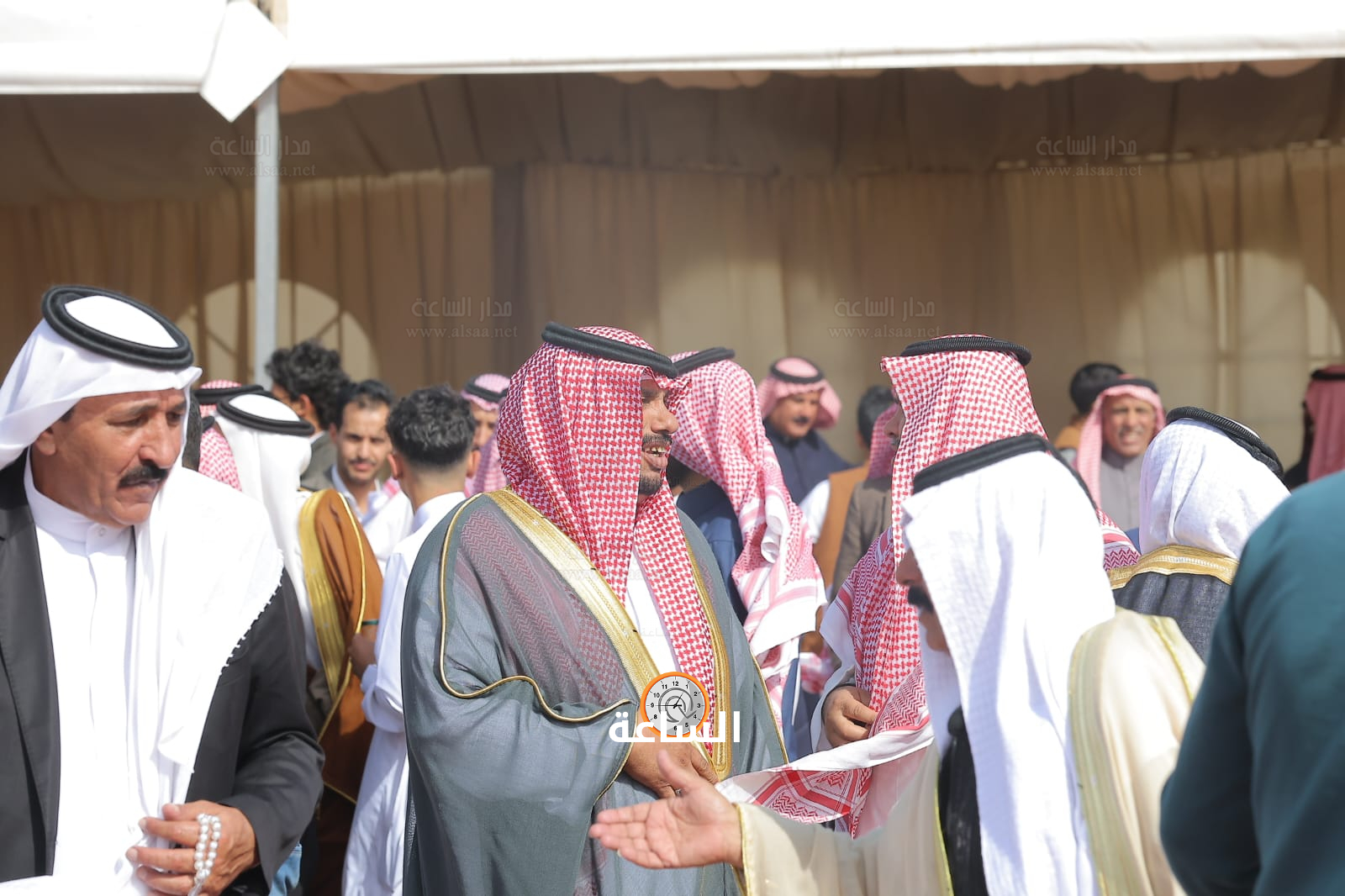 Madar Al-Saa Images 0.9363290873102464