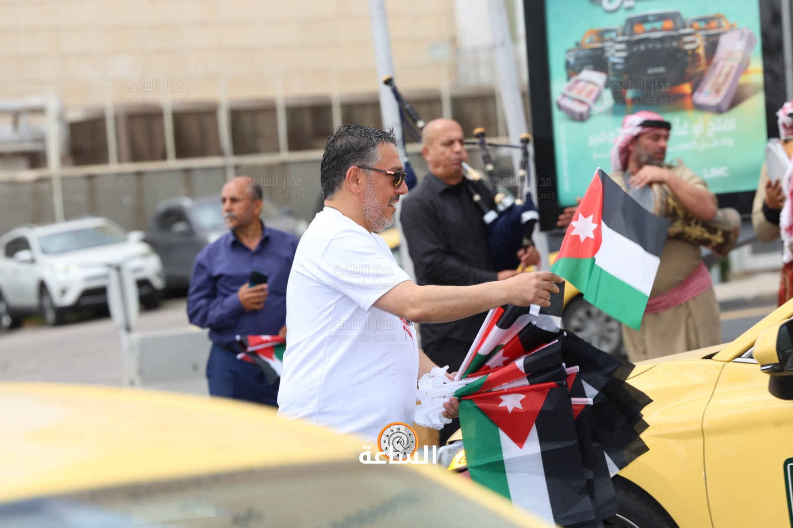 Madar Al-Saa Images 0.10705626206911856