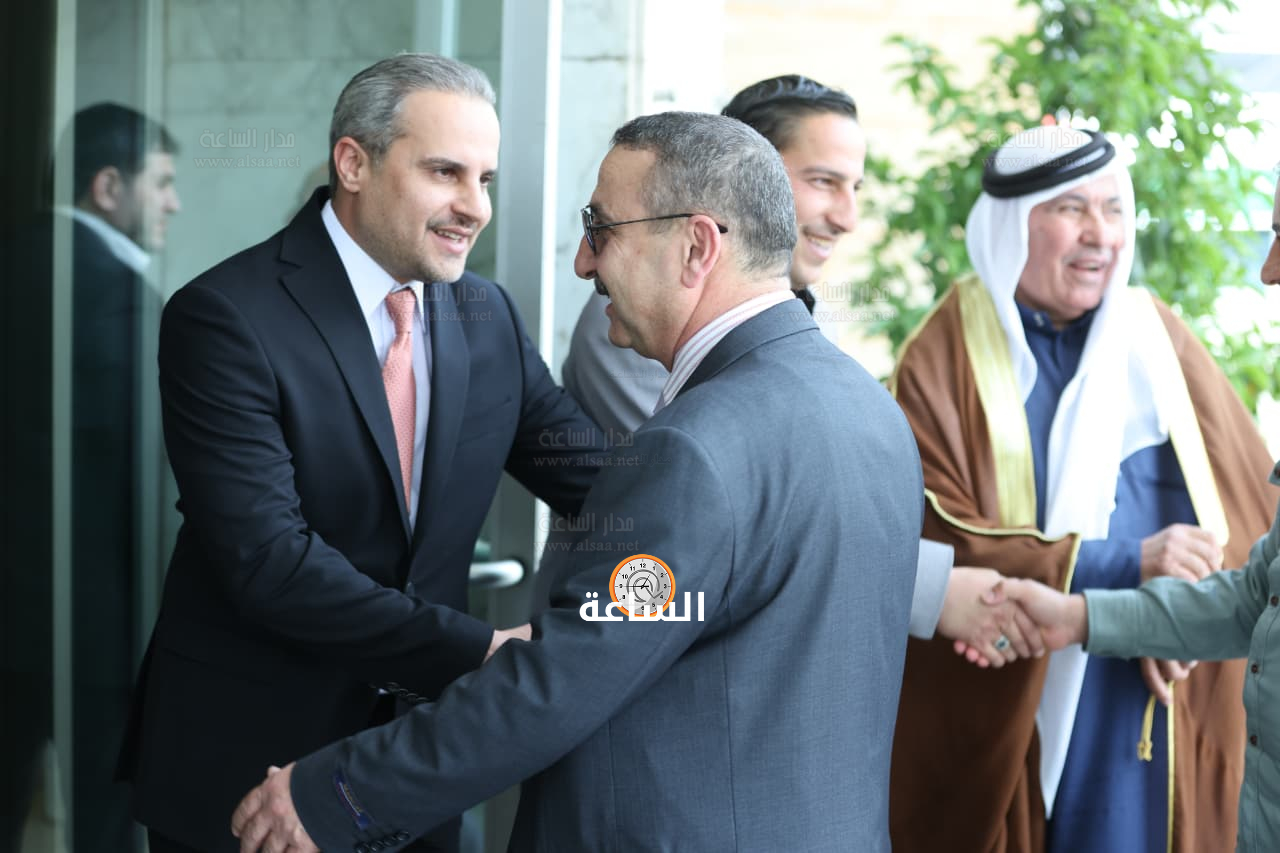 Madar Al-Saa Images 0.9854642391241722