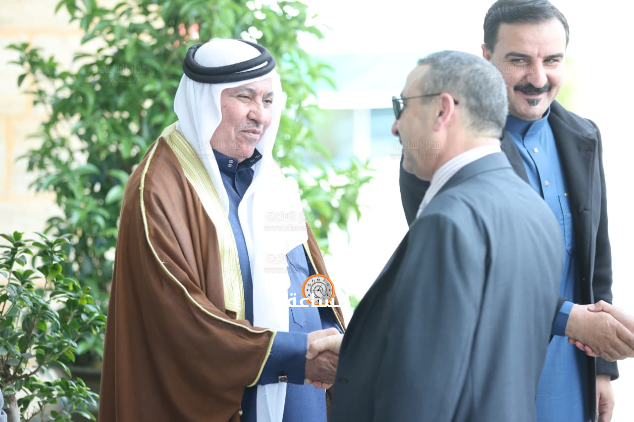 Madar Al-Saa Images 0.7271666844460176