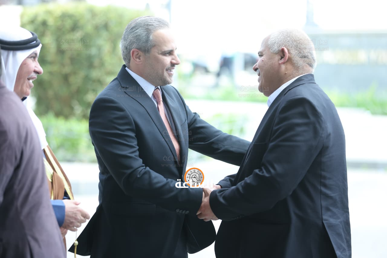 Madar Al-Saa Images 0.3999187699085126