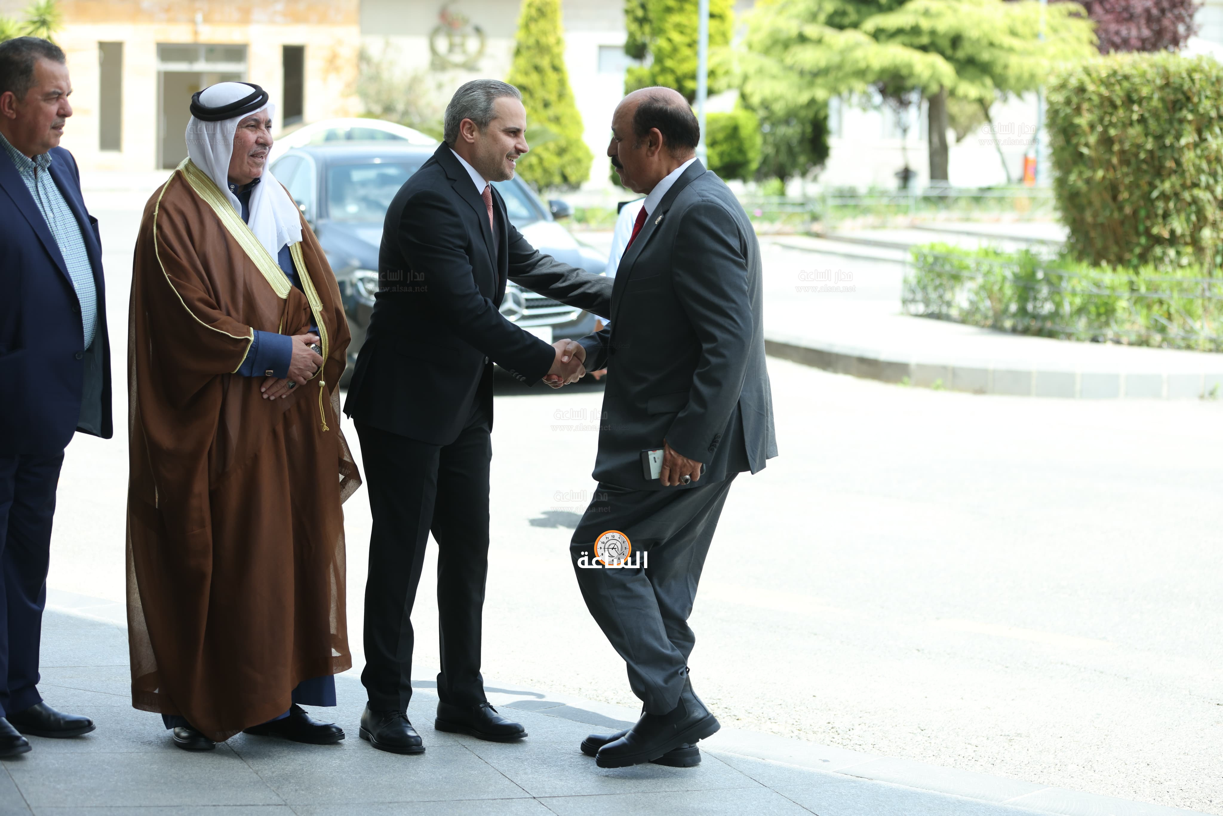 Madar Al-Saa Images 0.6942109706201837