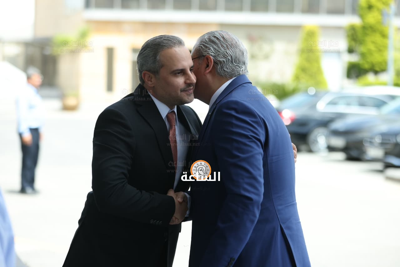 Madar Al-Saa Images 0.4019672679559252