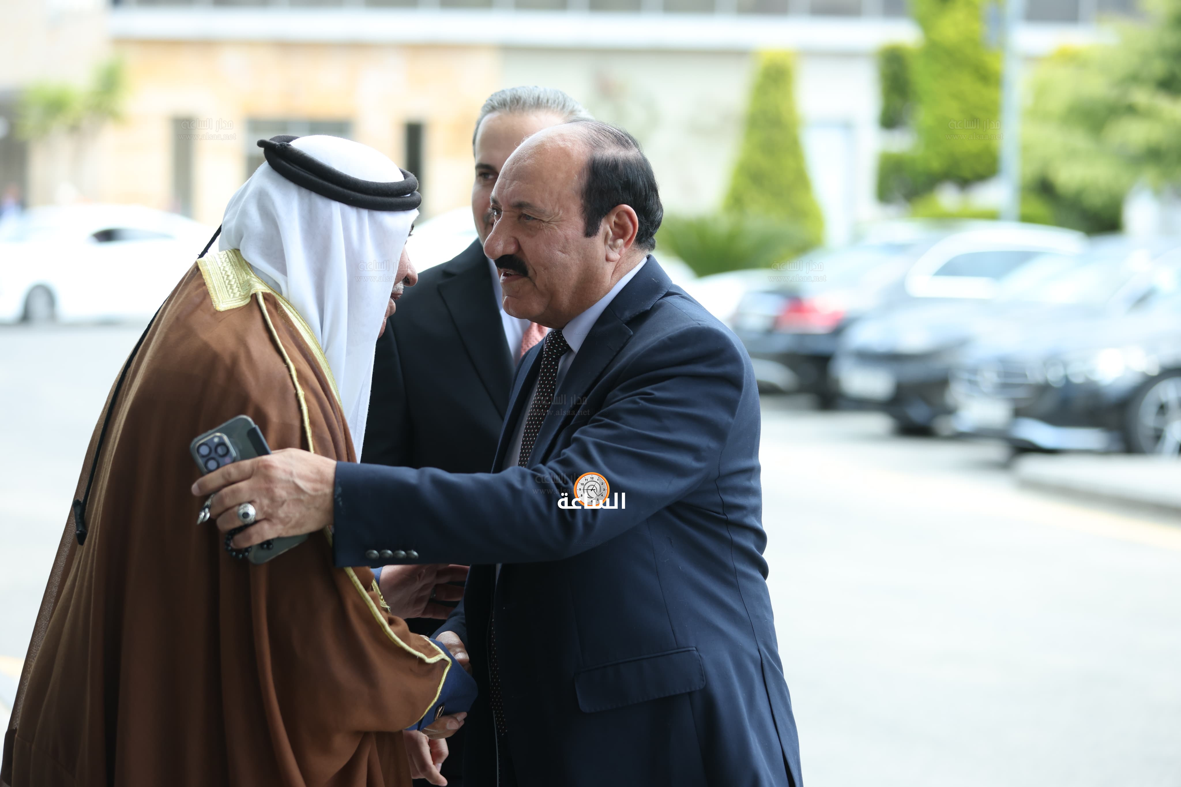 Madar Al-Saa Images 0.4143250971712368