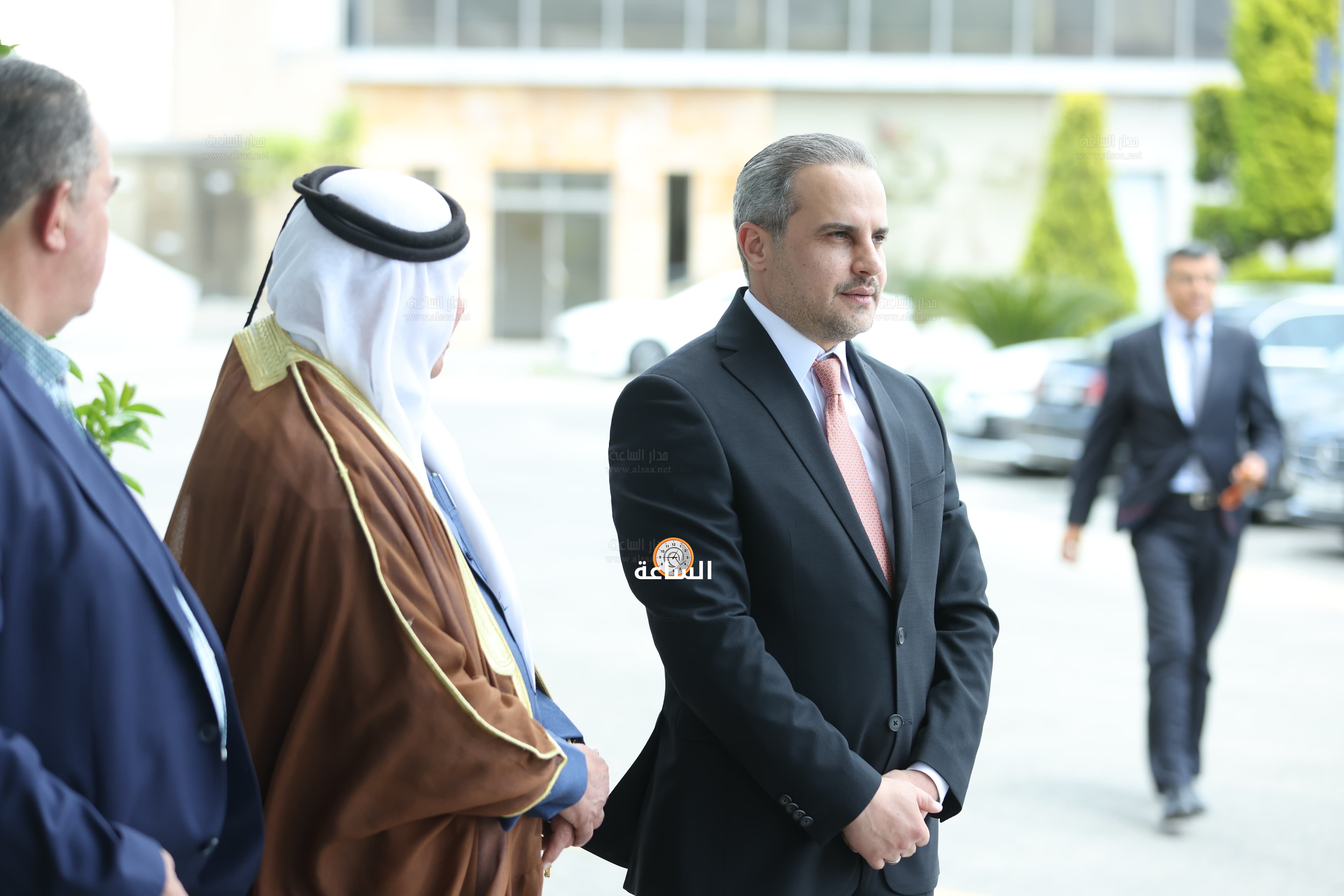 Madar Al-Saa Images 0.9409441471159539