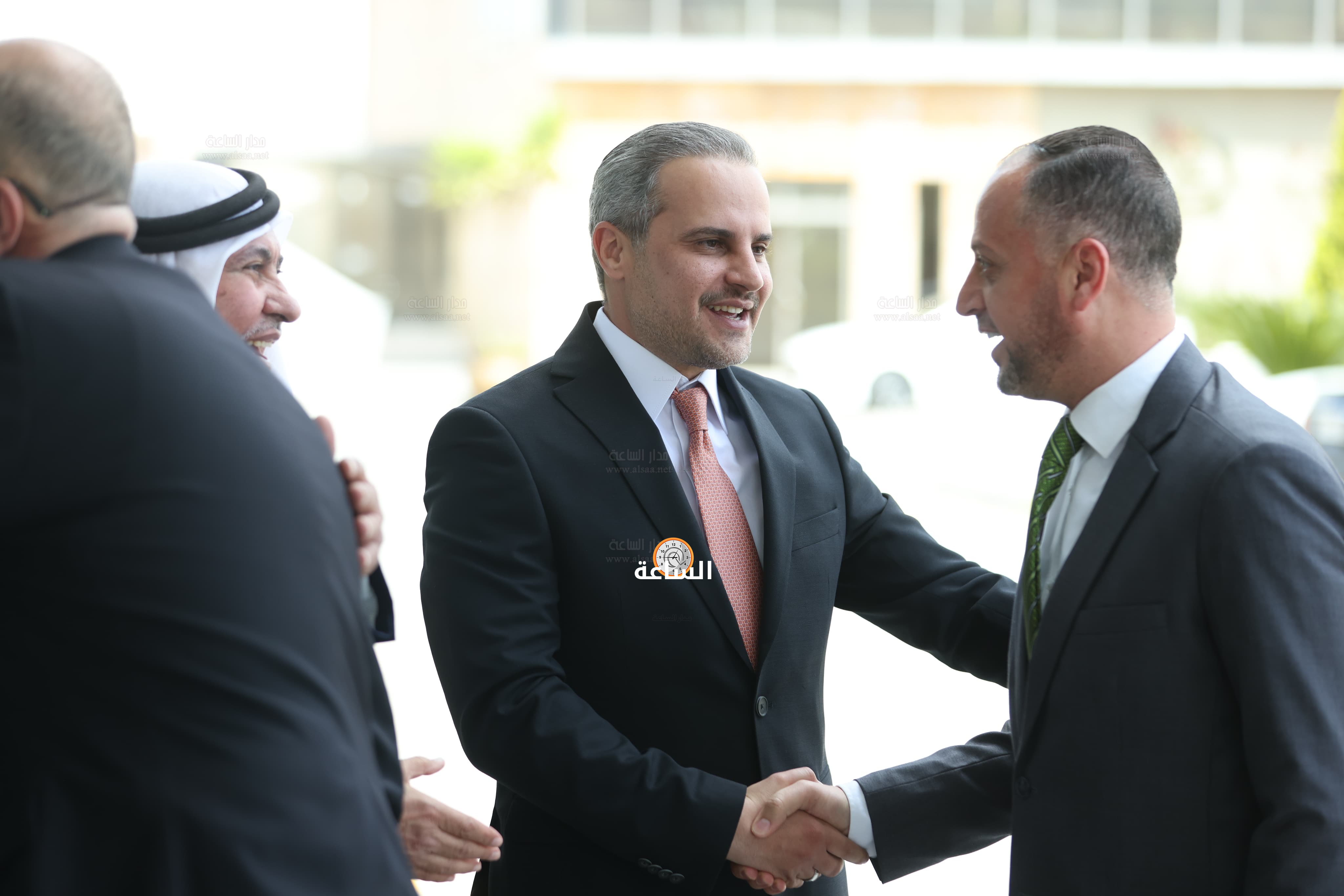 Madar Al-Saa Images 0.8161510664386425