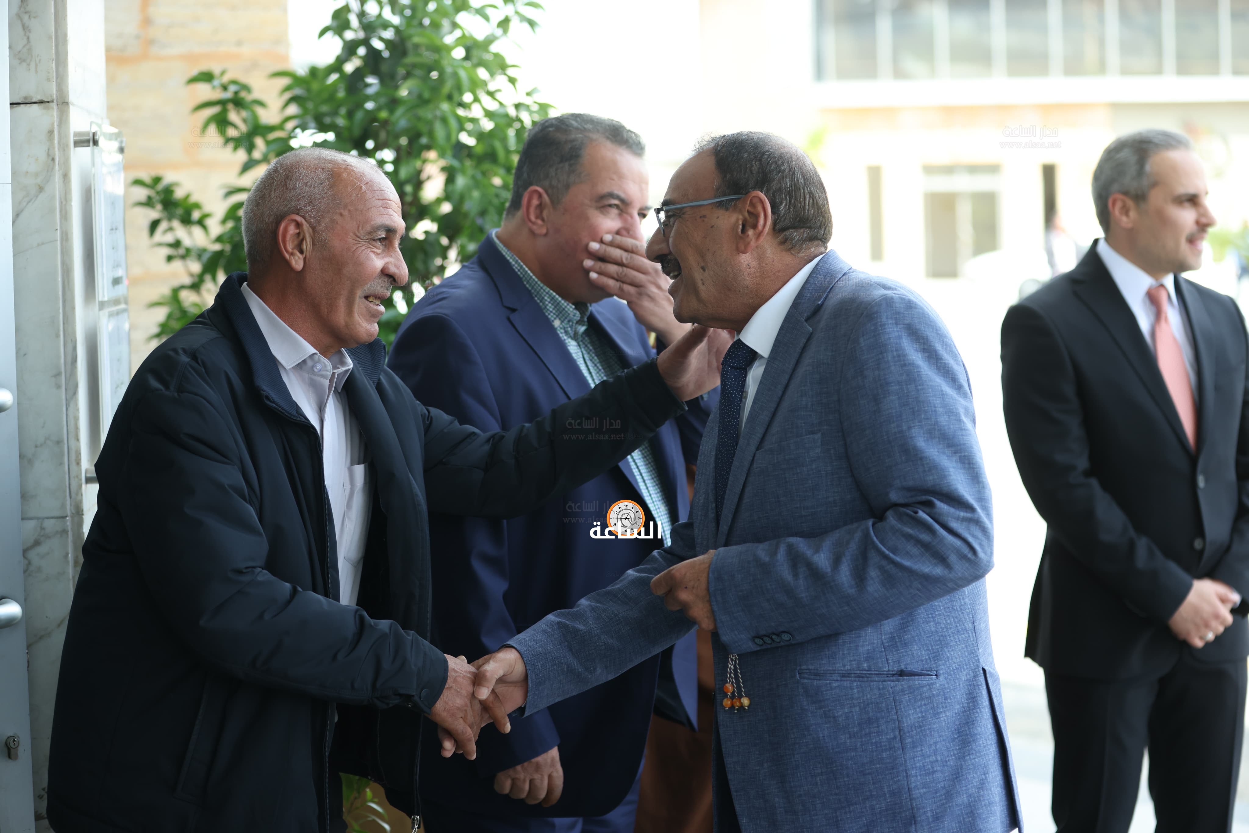 Madar Al-Saa Images 0.4514619118842631