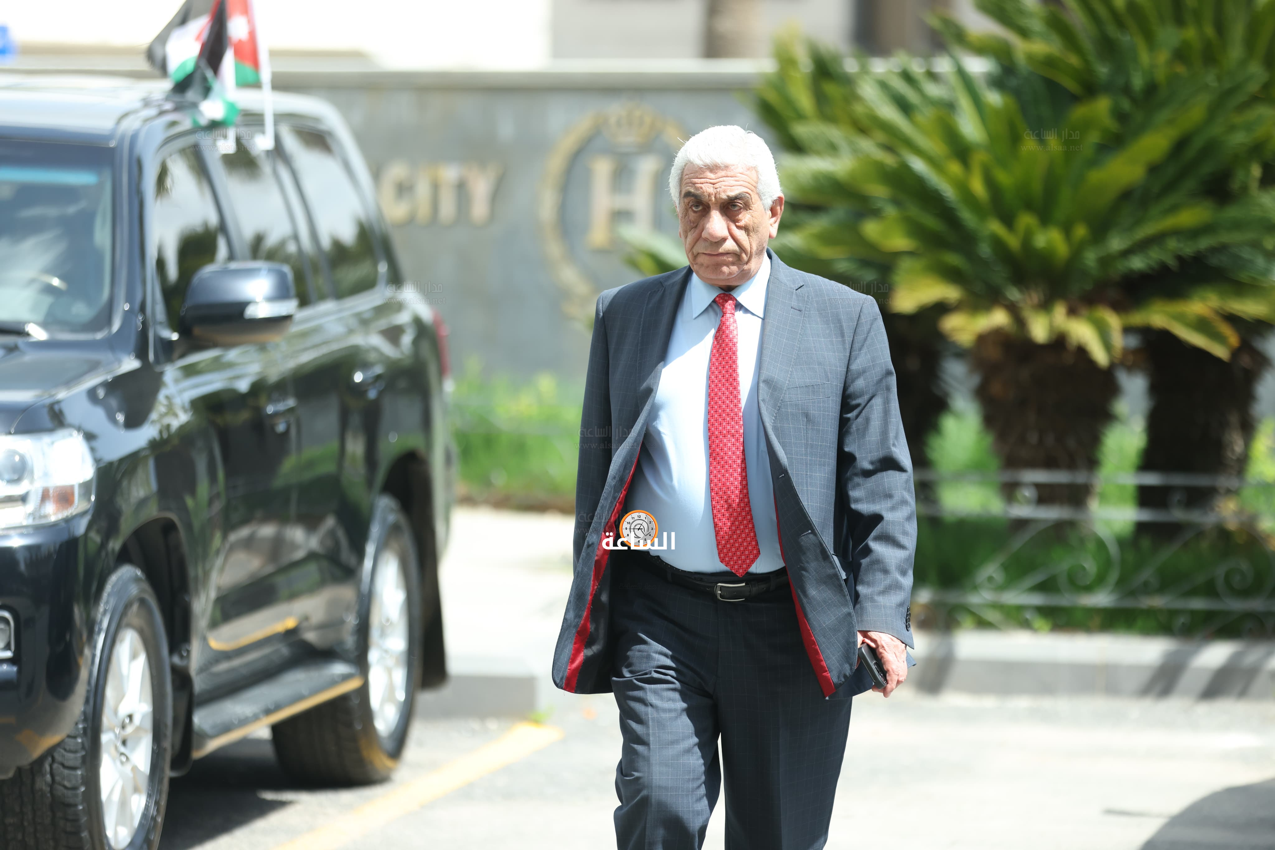 Madar Al-Saa Images 0.17121230734434434