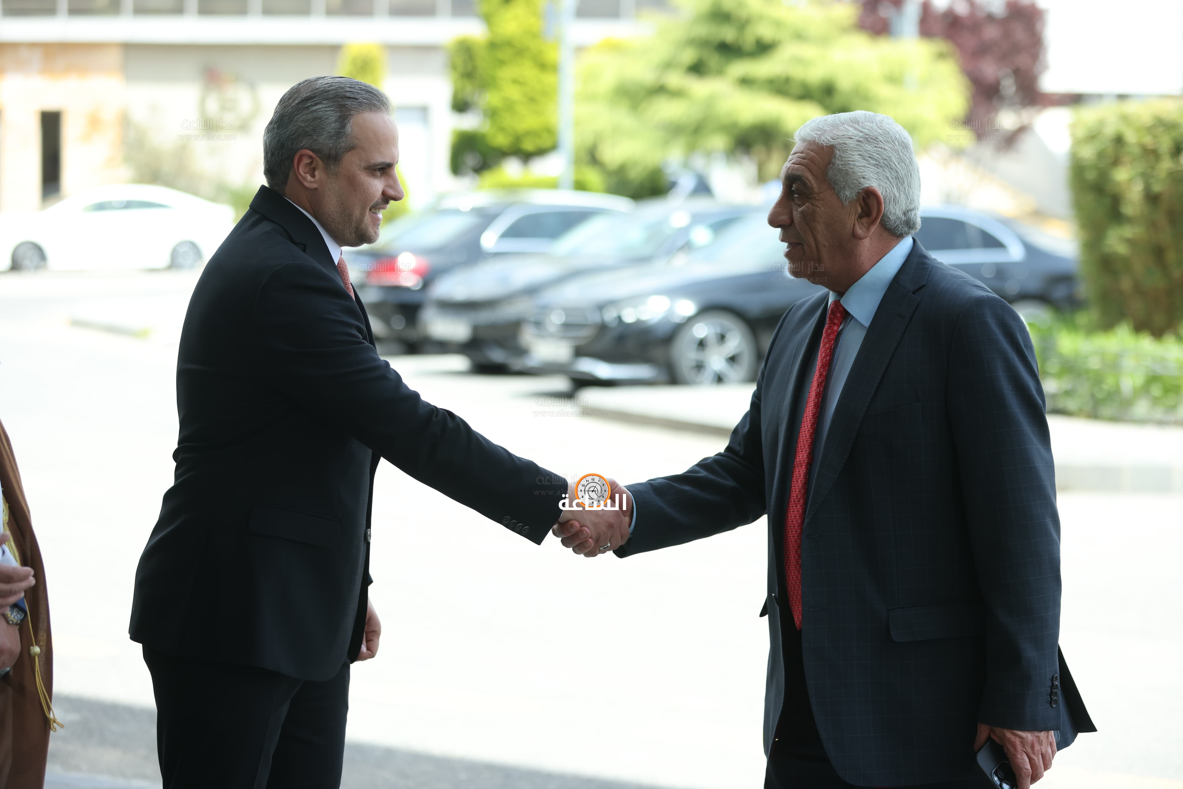 Madar Al-Saa Images 0.657936787162015