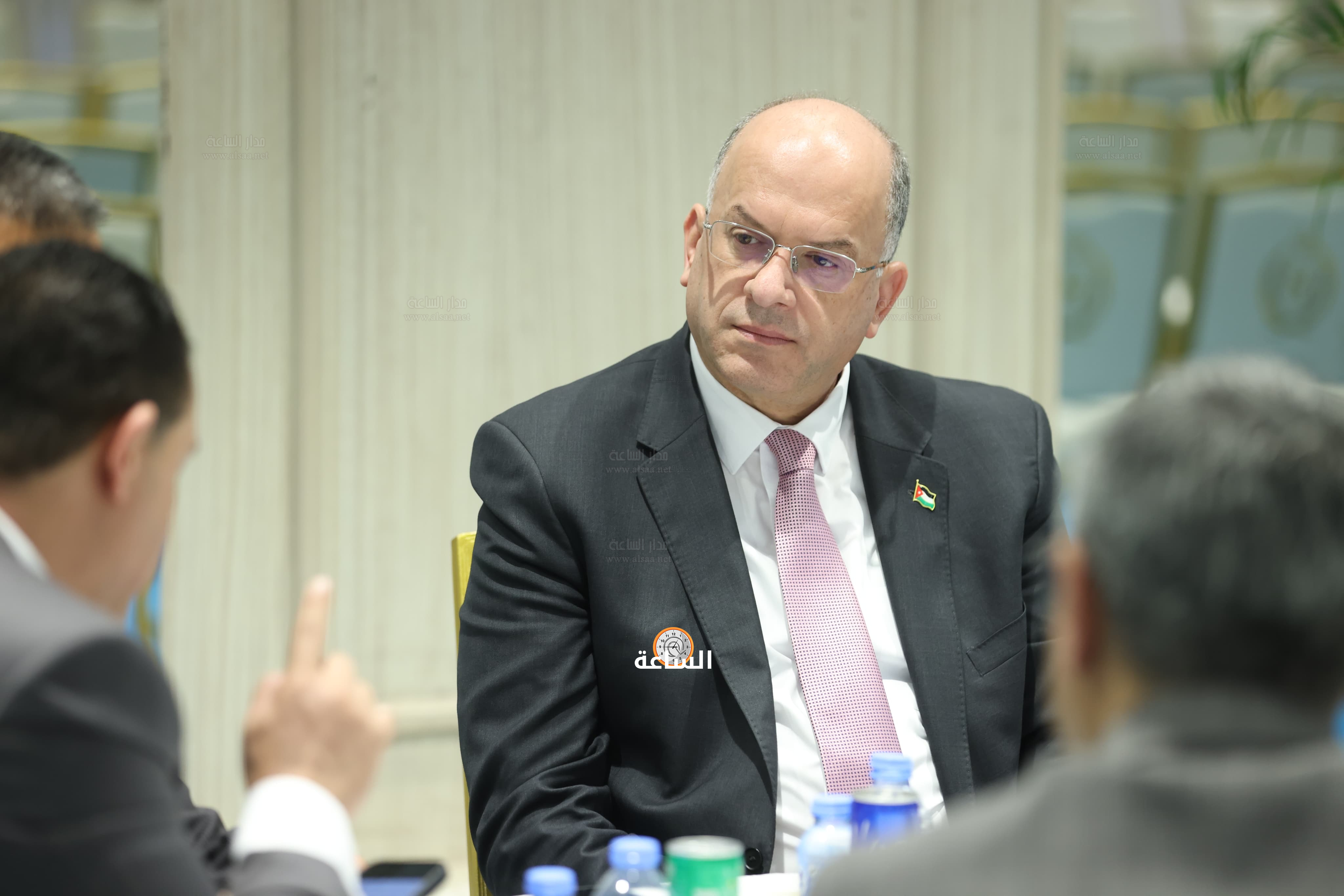 Madar Al-Saa Images 0.8573240809344073