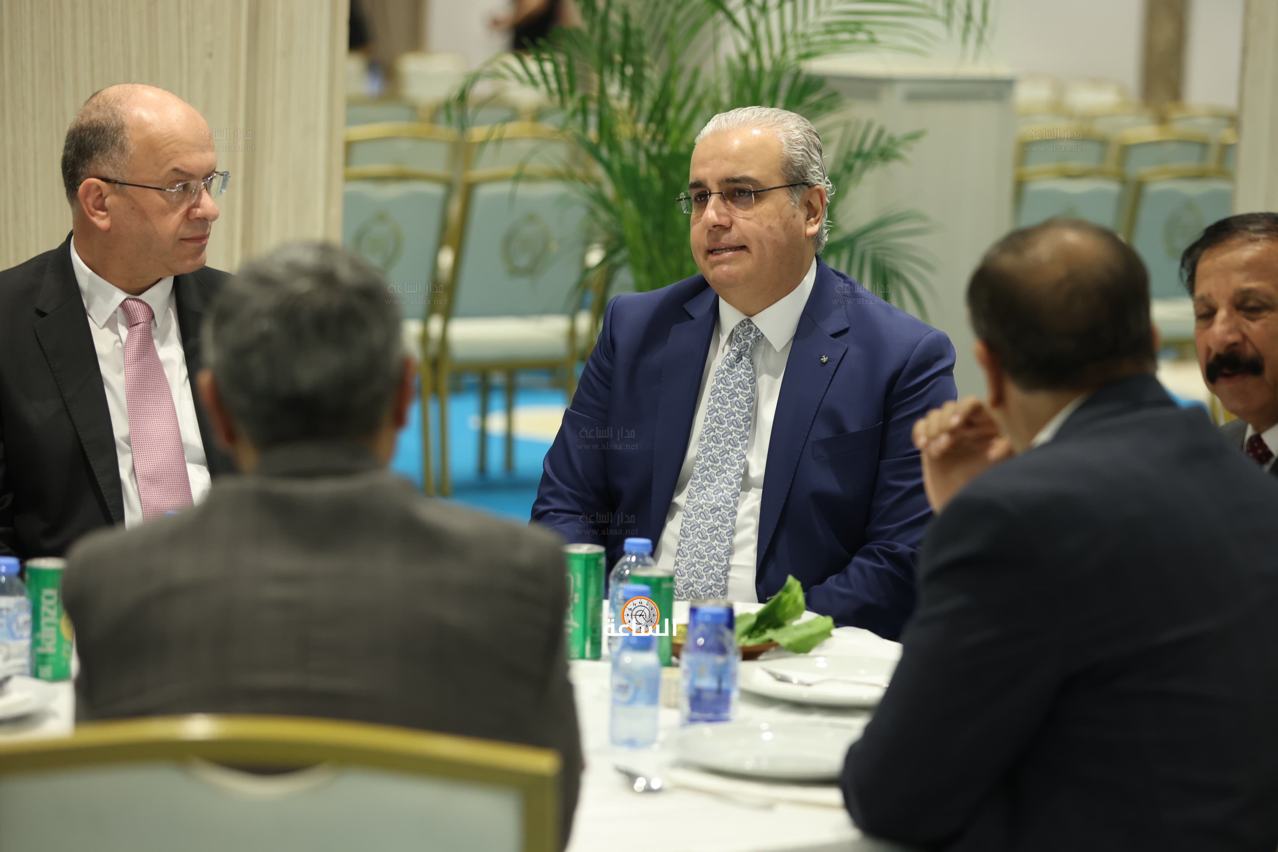 Madar Al-Saa Images 0.17185231098992615