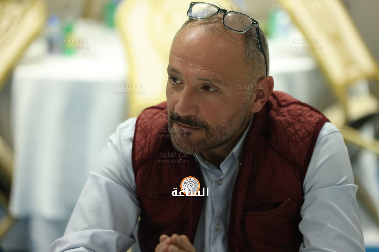 Madar Al-Saa Images 0.042358085262792944