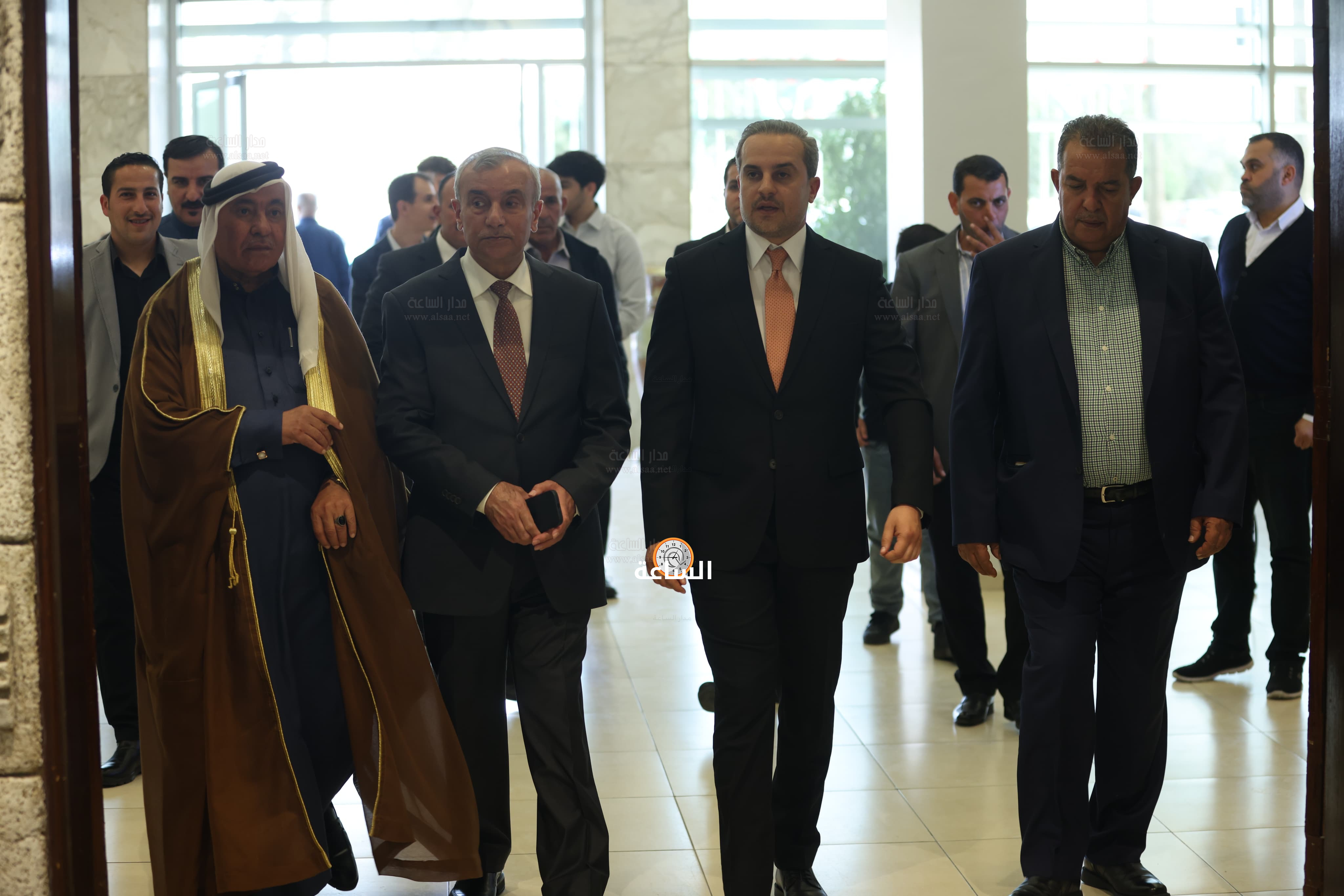 Madar Al-Saa Images 0.8822885040339091