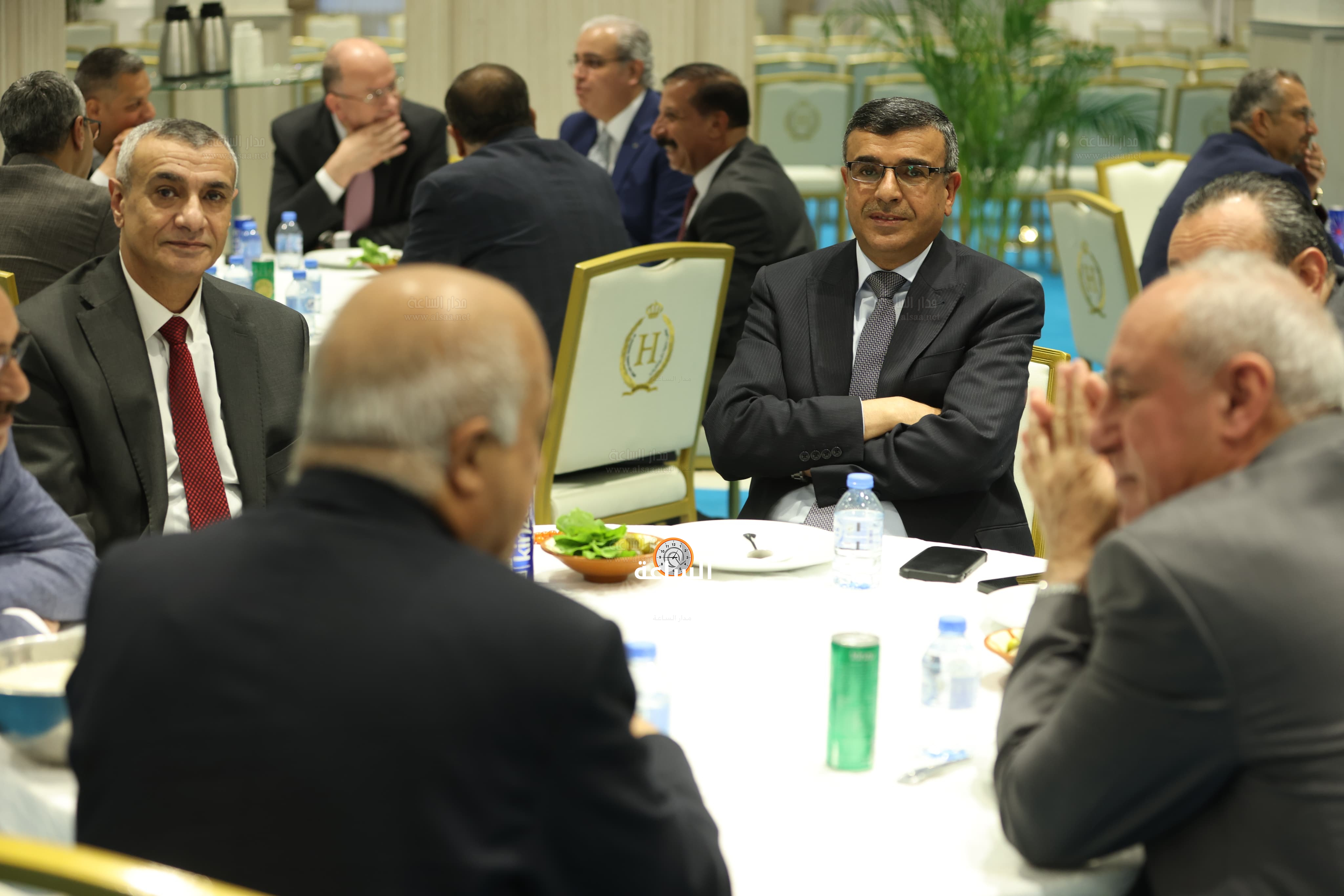 Madar Al-Saa Images 0.46586452246635357