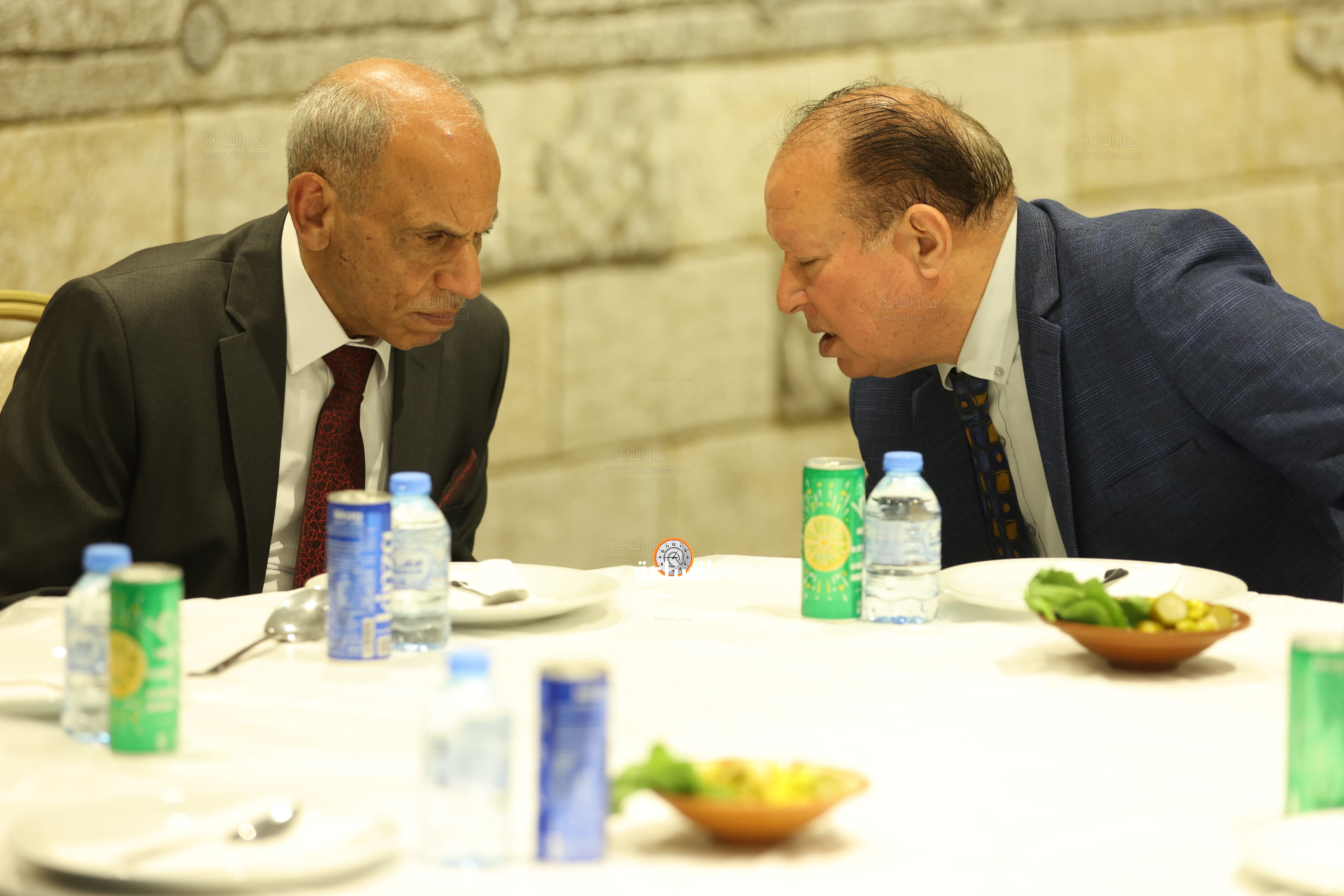 Madar Al-Saa Images 0.4301748037722697