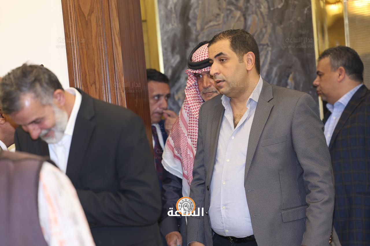 Madar Al-Saa Images 0.7394255338861352