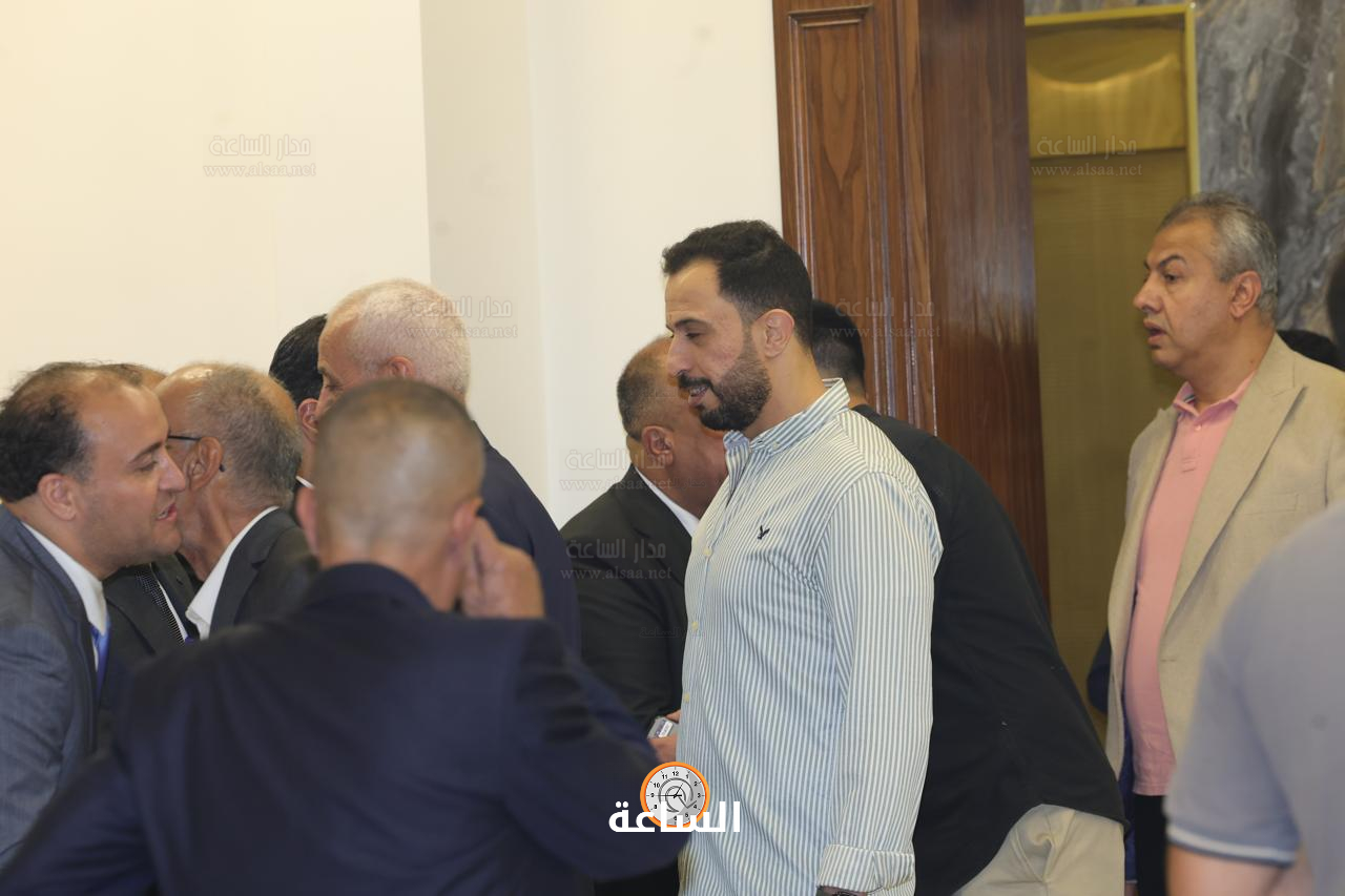 Madar Al-Saa Images 0.9925416335754523