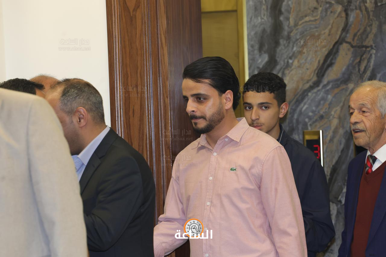 Madar Al-Saa Images 0.9329041912969984