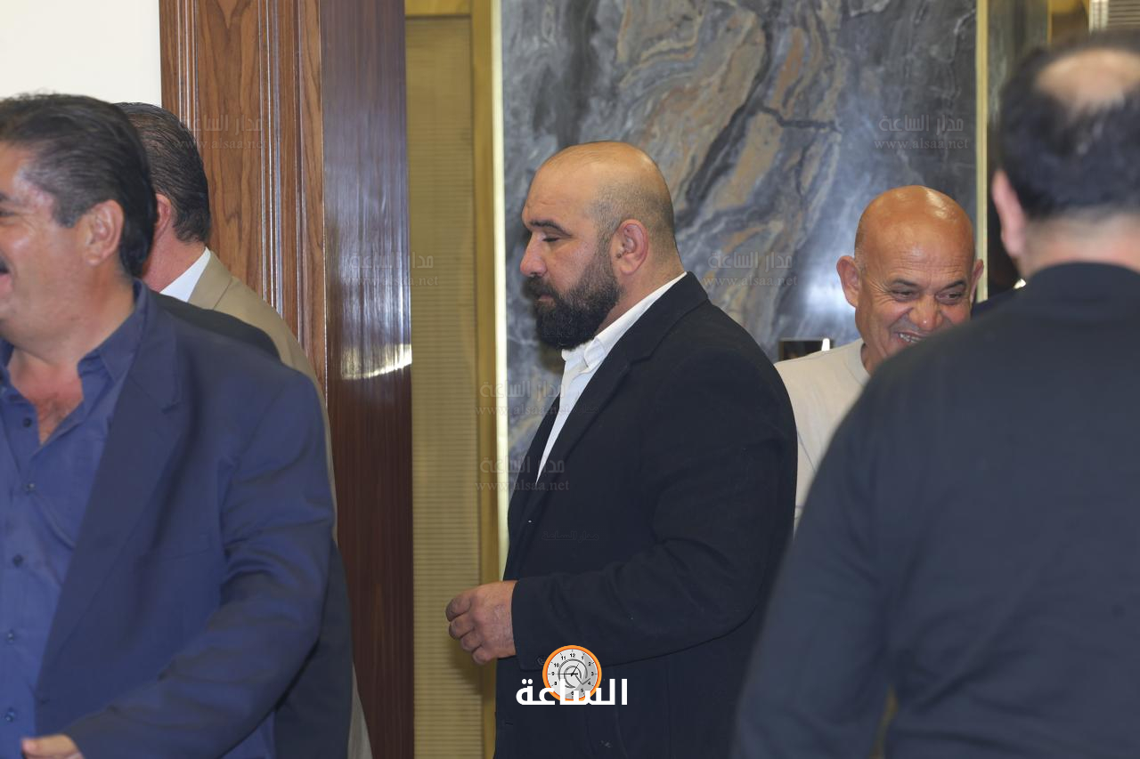 Madar Al-Saa Images 0.9221516153585503