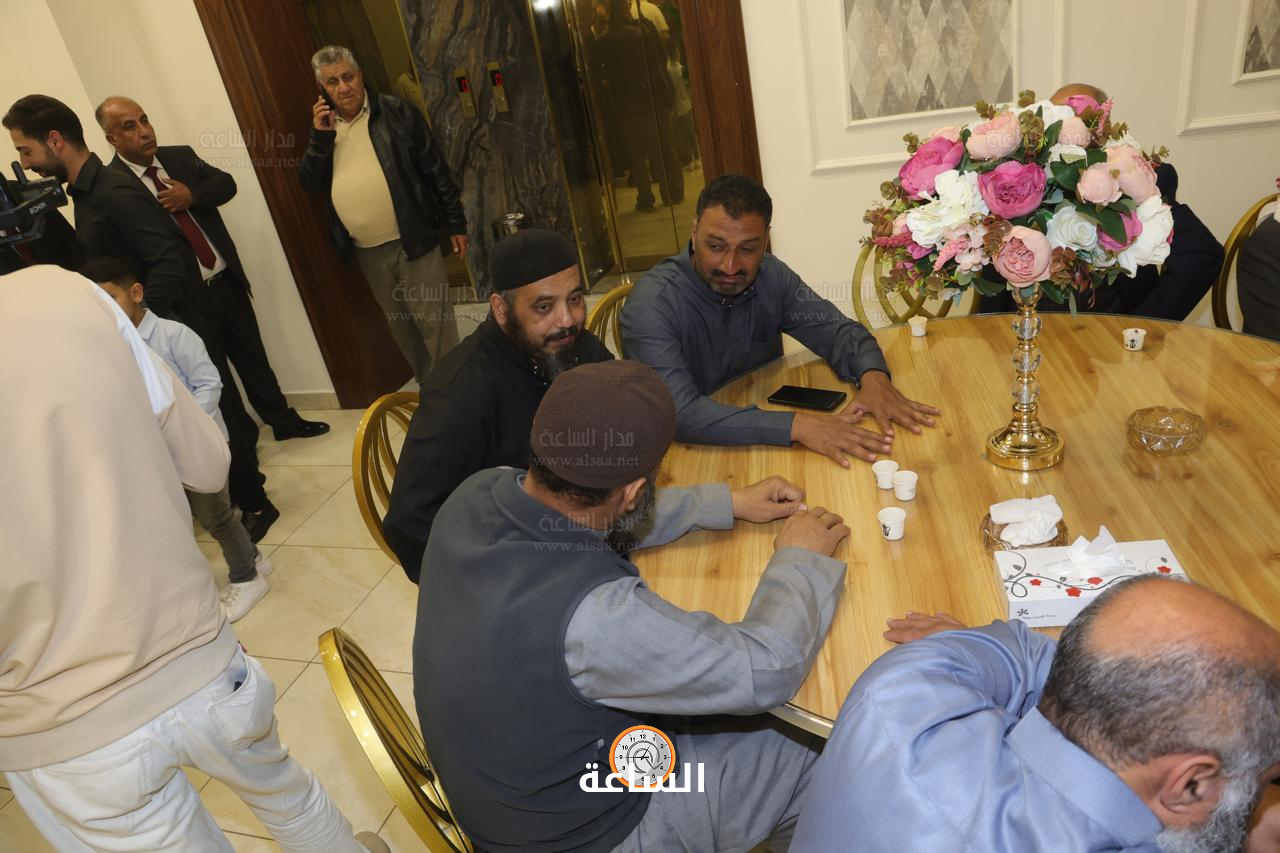 Madar Al-Saa Images 0.2778344389316463