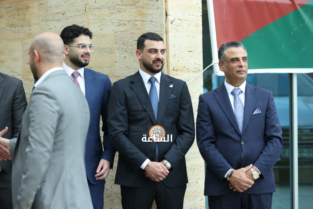 Madar Al-Saa Images 0.2585099163216593