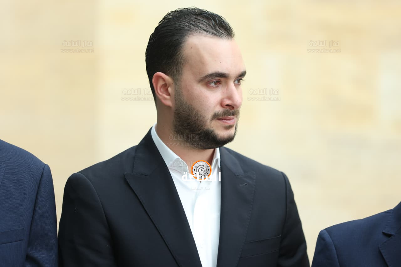 Madar Al-Saa Images 0.584974491223102