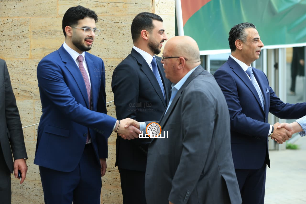 Madar Al-Saa Images 0.64685460330141