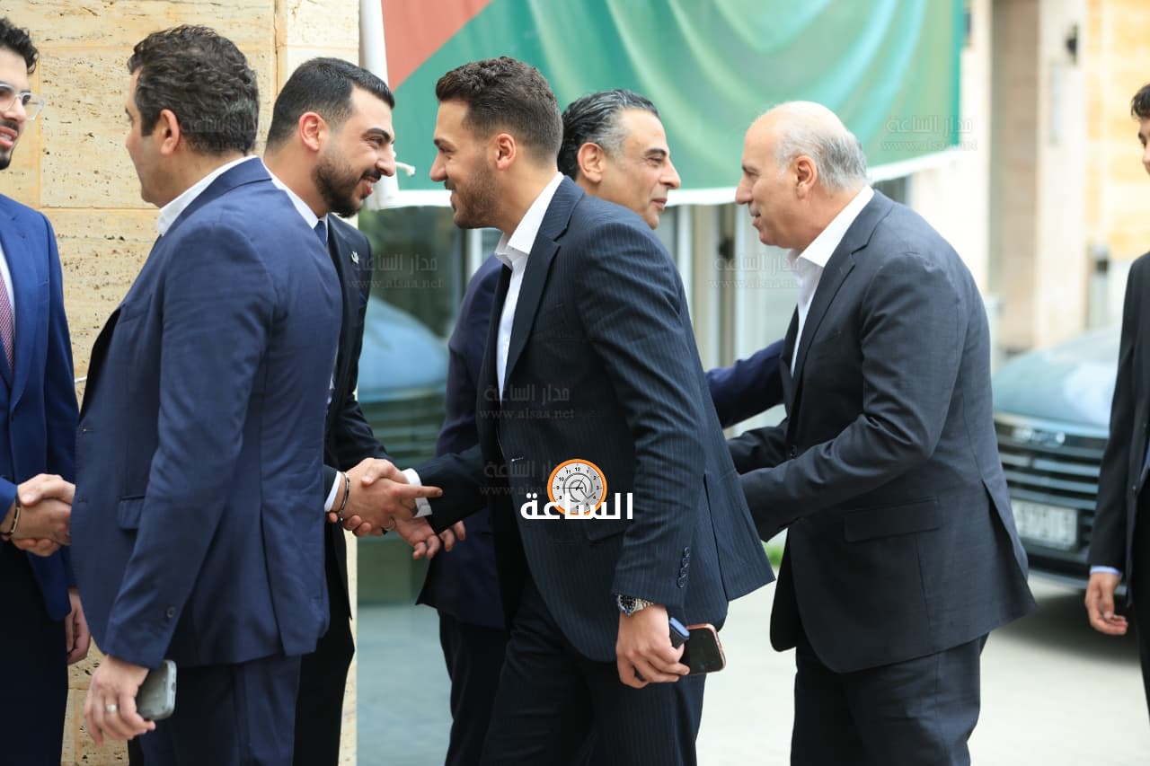 Madar Al-Saa Images 0.031544317648337095