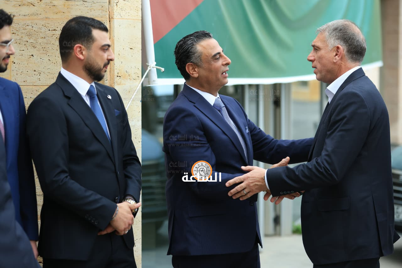 Madar Al-Saa Images 0.6946406969190927