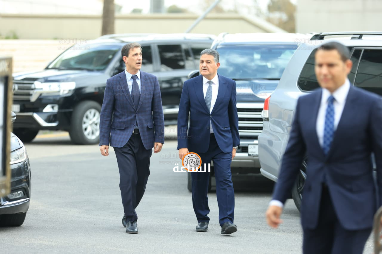 Madar Al-Saa Images 0.46439974832514874