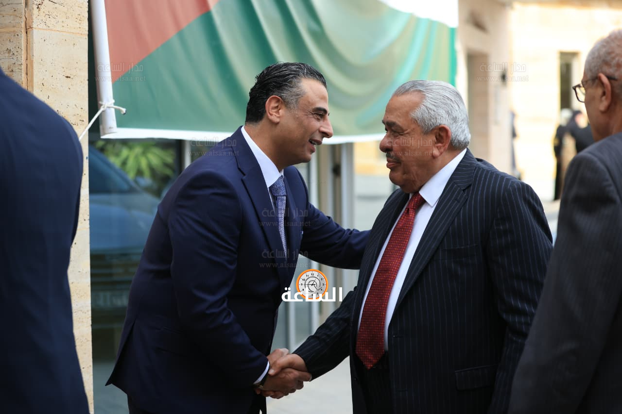 Madar Al-Saa Images 0.6529951404146761