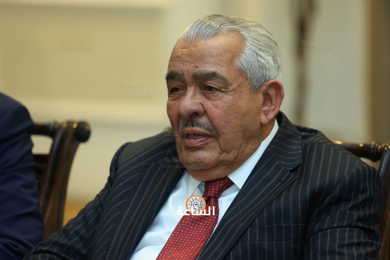 Madar Al-Saa Images 0.3590066587110867