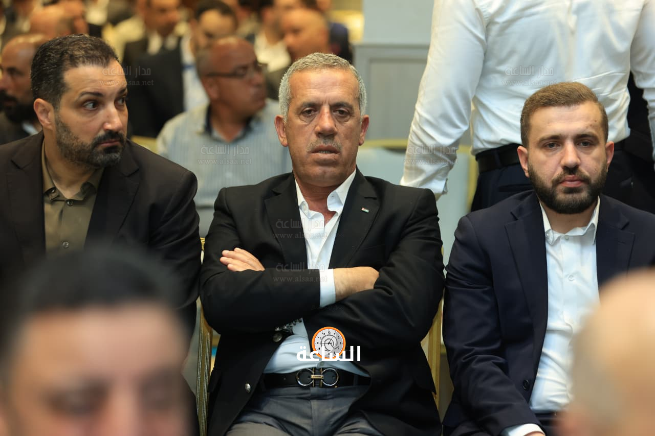 Madar Al-Saa Images 0.4999576328346198