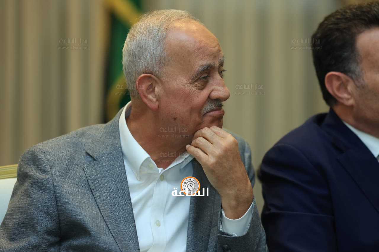 Madar Al-Saa Images 0.4866268632019223