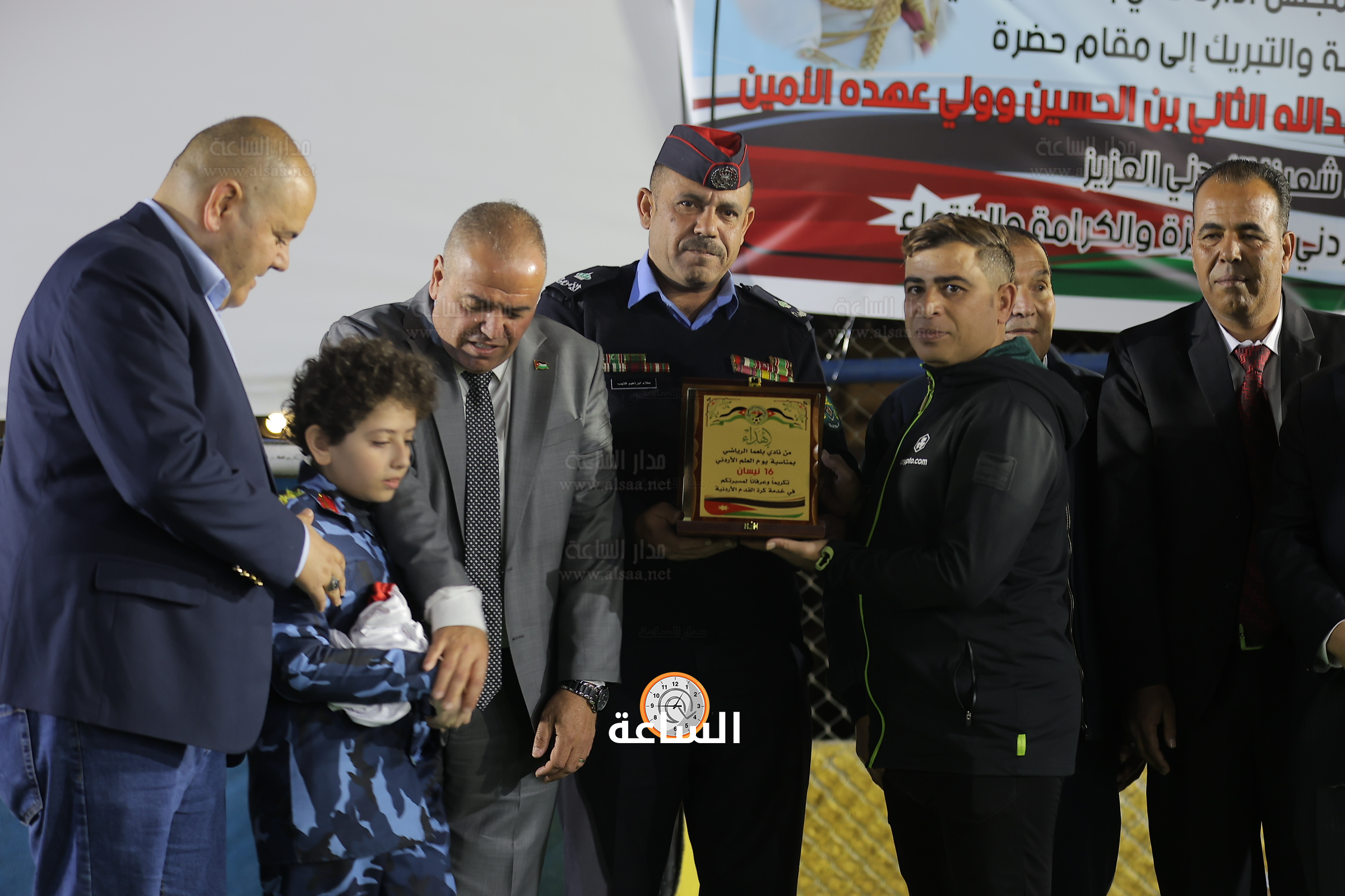 Madar Al-Saa Images 0.7504614920652102