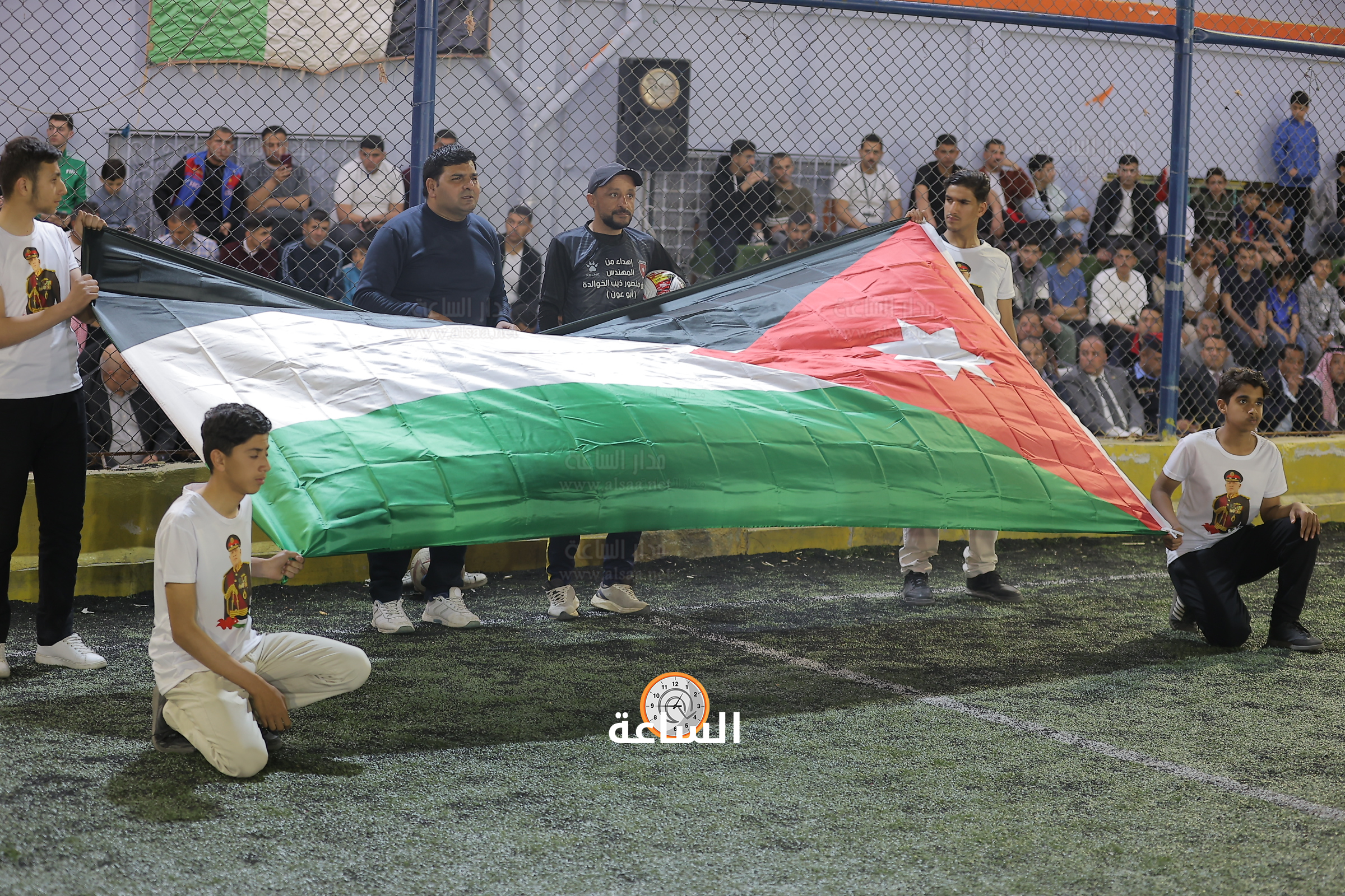 Madar Al-Saa Images 0.7457895405219239