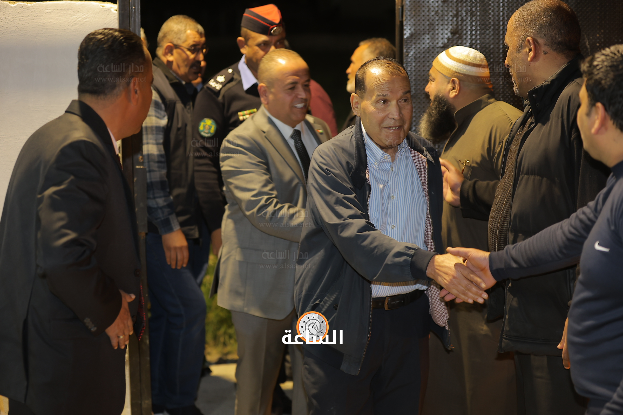 Madar Al-Saa Images 0.8690164303180974