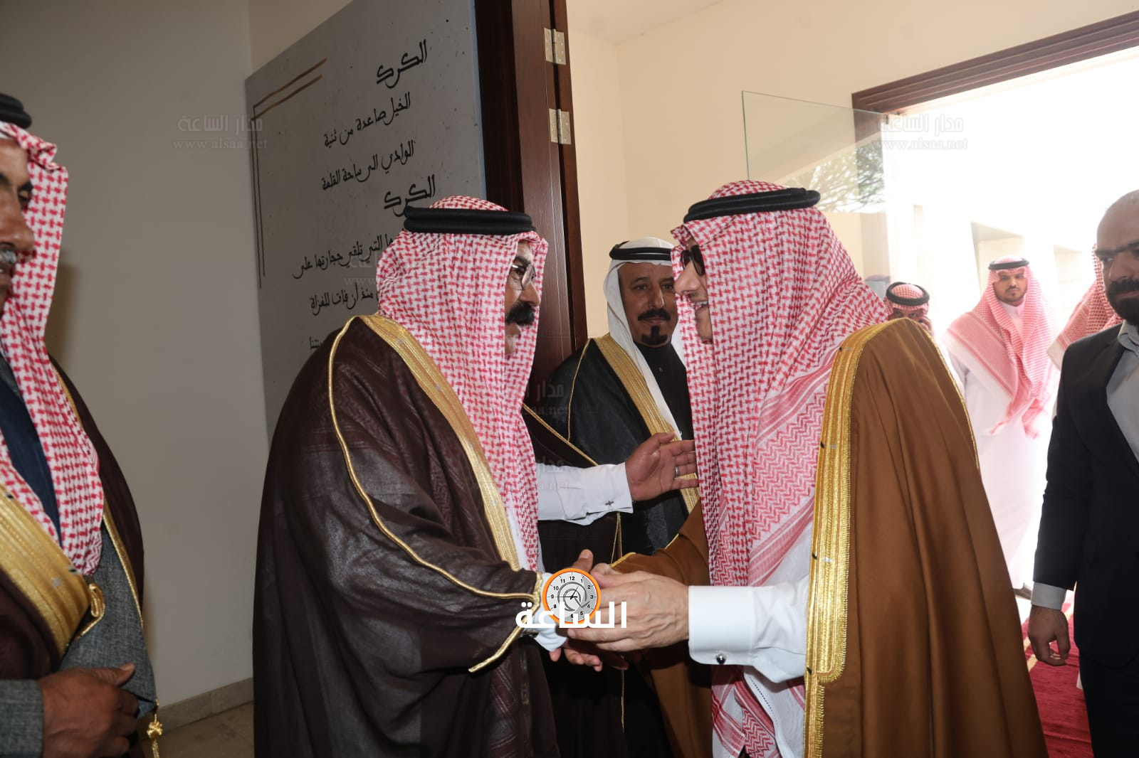 Madar Al-Saa Images 0.4988526848113828